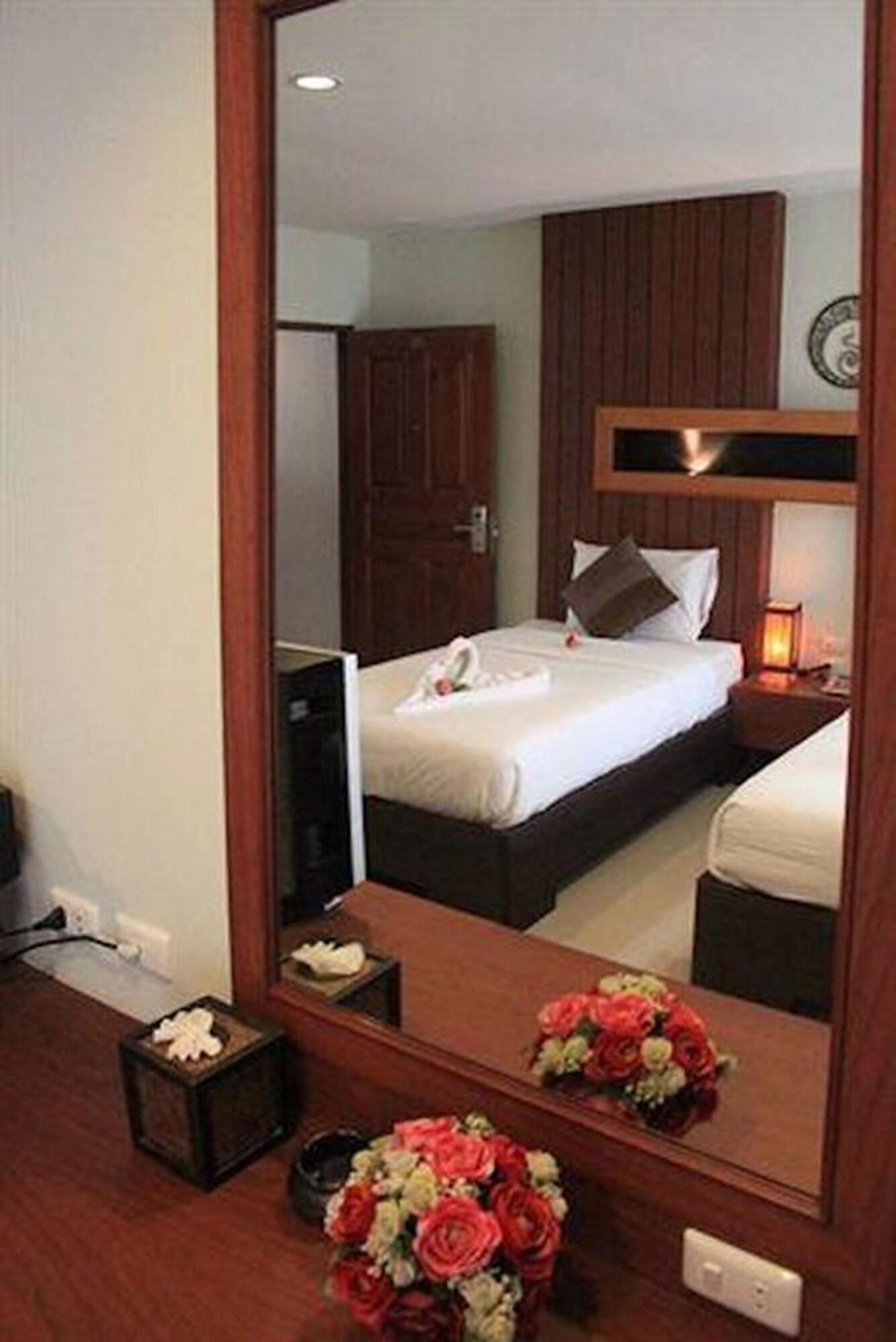 Deva Suites Patong Phuket Exteriér fotografie
