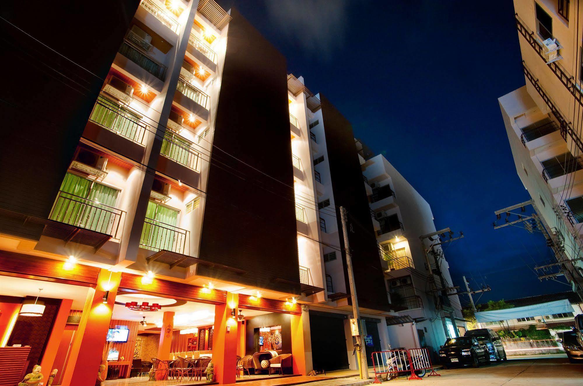 Deva Suites Patong Phuket Exteriér fotografie